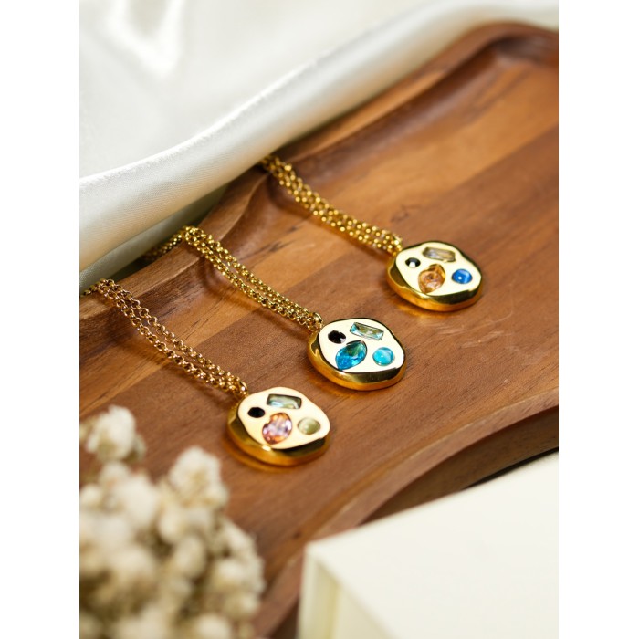 Geometric necklace
