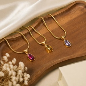 Classic Necklace