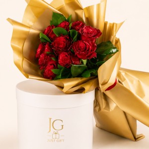 Golden Rose Bouquet